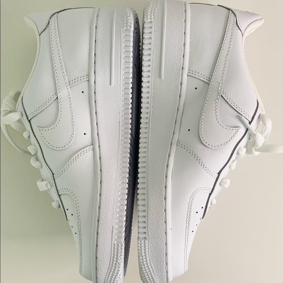 Nike ❌SOLD🎁Air Force 1 low womens 7.5 (J6)NEW Triple White - Picture 4 of 7